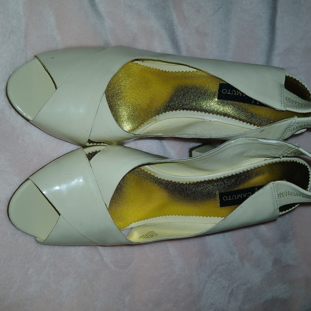 Vince Camuto Sling back heels
